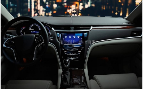 Central pillar decoration